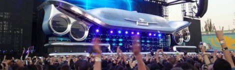 Концерт на Bon Jovi, 2013, рампа за инвалиди, кули за следачи